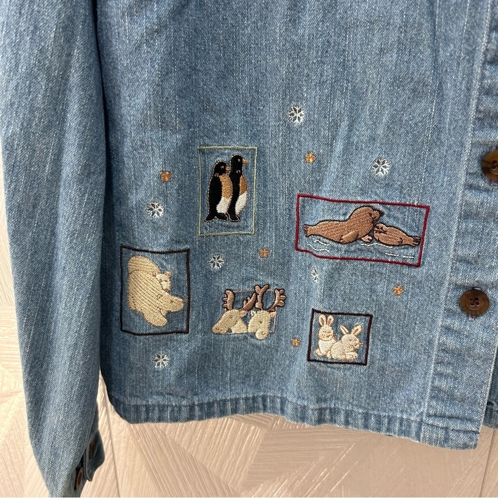 Christopher & Banks Embroidered Noah’s Ark Denim Button Up Long Sleeve Shirt med - Picture 3 of 9